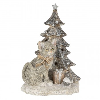 Kočička u vánočního stromku s LED osvětlením