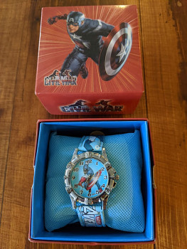 Dětské hodinky Marvel Avengers Kapitán Amerika