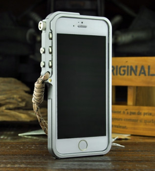 Odolný rámeček pro iPhone 4, 4s Trigger Bumper stříbrný