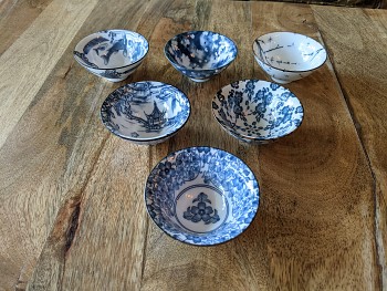 Sada 6 čajových šálků čínského porcelánu